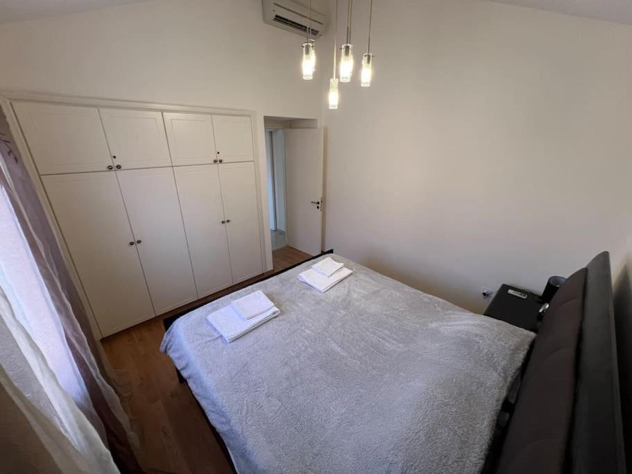 201 Apartment-a Perfect Escape Апартаменти Пафос